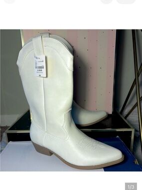 Arizona Jean Company White Western Lace-Up Cowgirl Boots